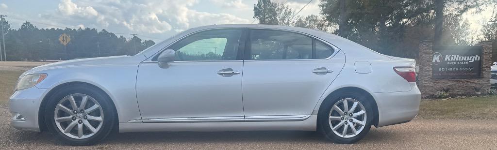 2007 Lexus LS L's photo