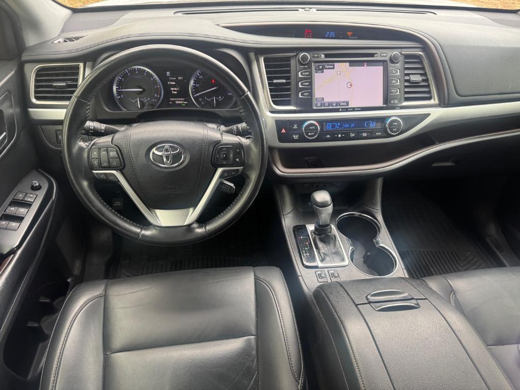 2019 Toyota Highlander XLE - Photo 13