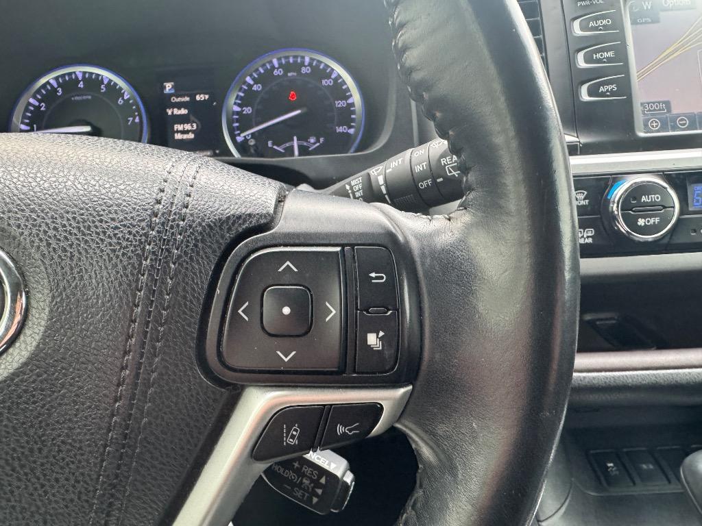 2019 Toyota Highlander XLE - Photo 11