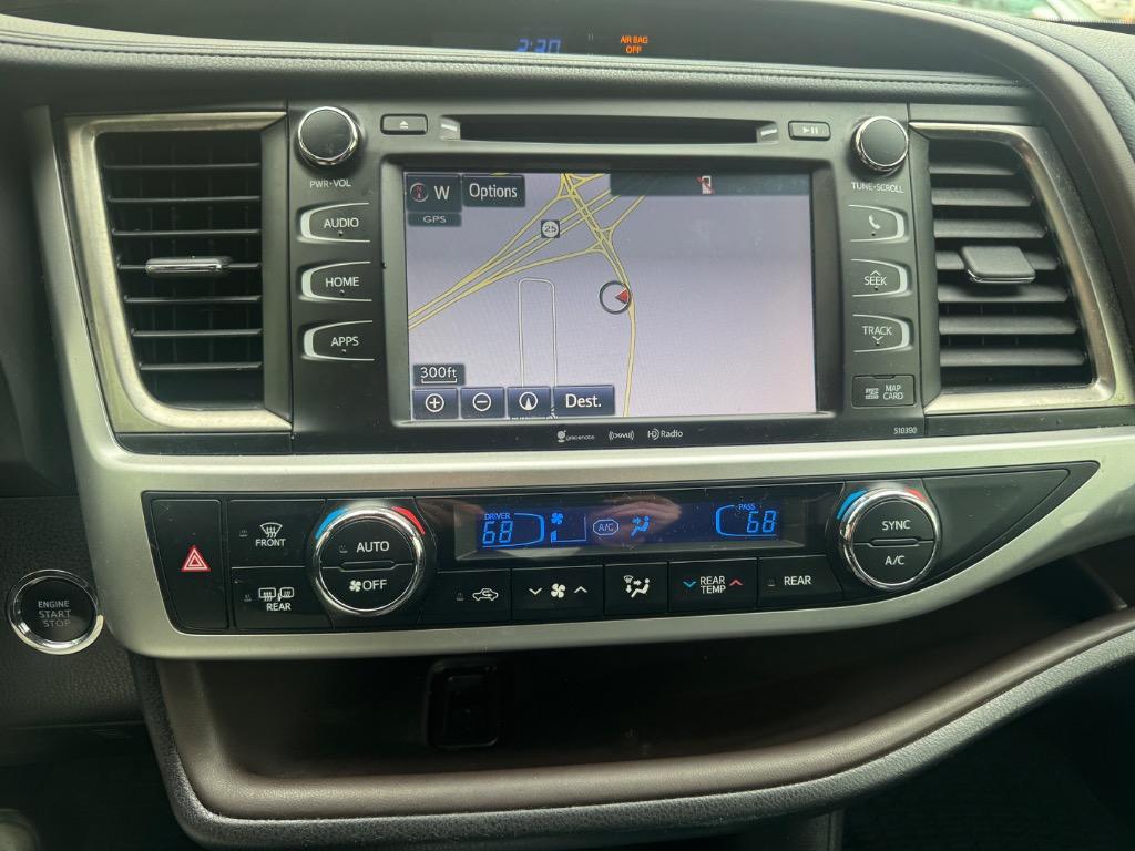 2019 Toyota Highlander XLE - Photo 10