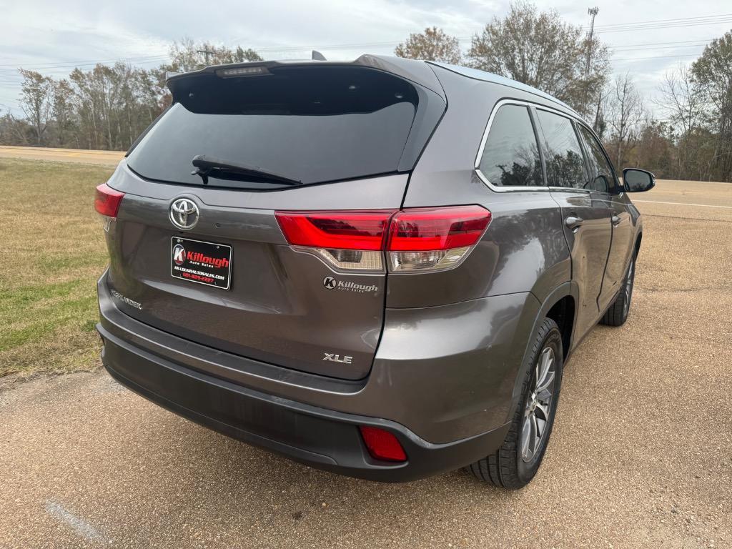2019 Toyota Highlander XLE - Photo 6