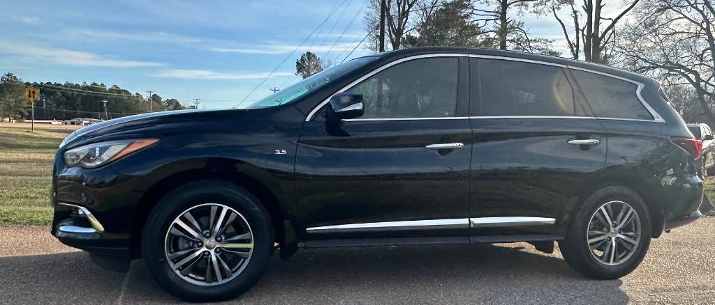 2018 INFINITI QX60 Base